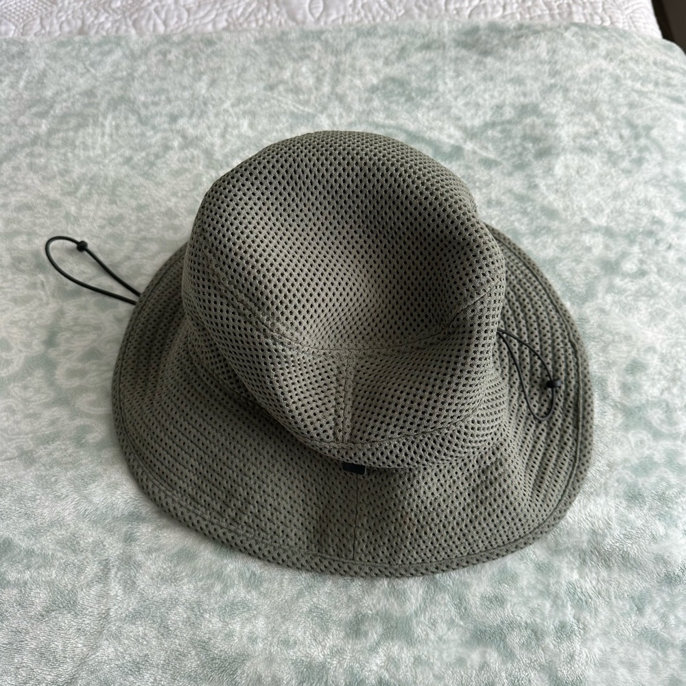 Mesh Bucket Hat in Green